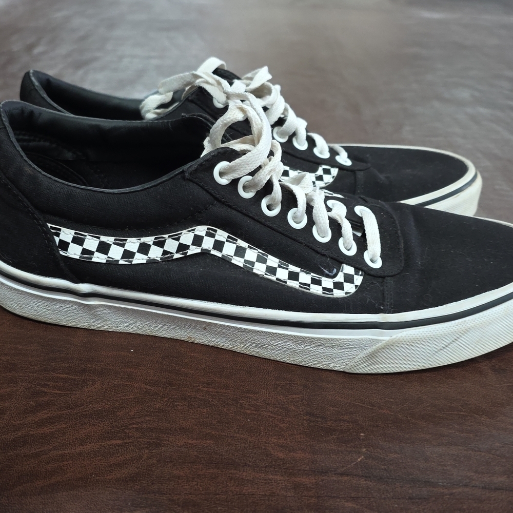 Vans Black and White Checkered Men's Shoes Size 9 Retro Skater Sneakers